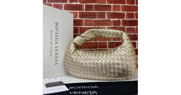 BOTTEGA VENETA : BOTTEGA PİDE KAYİK SANDAL KOL ALTİ ALTİN